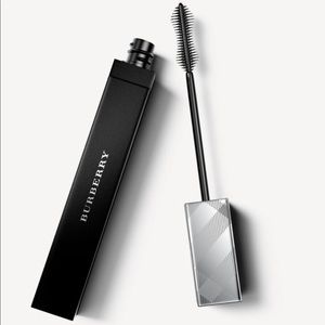Burberry Mascara Color Dark Brown